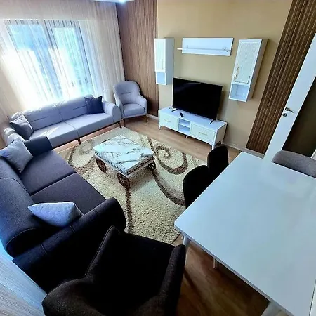 Διαμέρισμα Lovely 2+1 With Free Parking For Rent Κωνσταντινούπολη