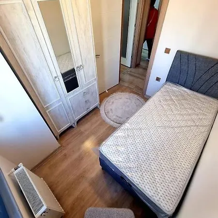 Διαμέρισμα Lovely 2+1 With Free Parking For Rent Κωνσταντινούπολη
